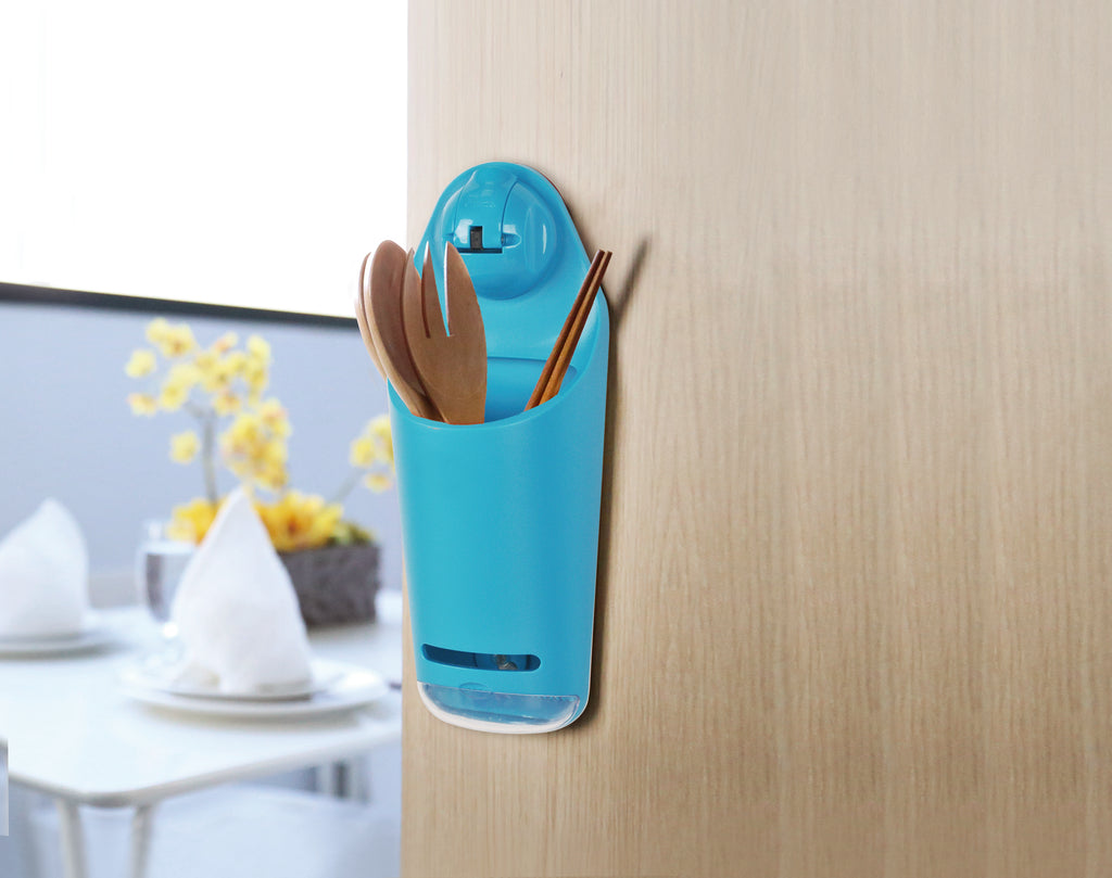 S15 MULTI-FUNCTION HOLDER